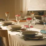 Come scegliere la tovaglia per il proprio tavolo da pranzo